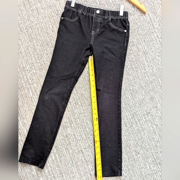 Guess Kids (Size 10) Black Leggings With Rhinestones On Back Pocket - Picture 8 of 9